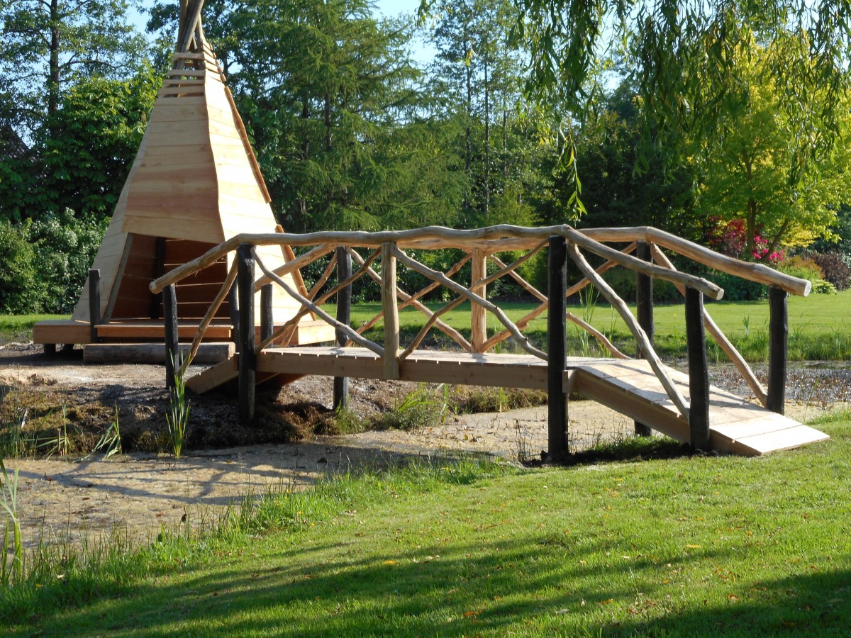 tipi met loopbrug friesland